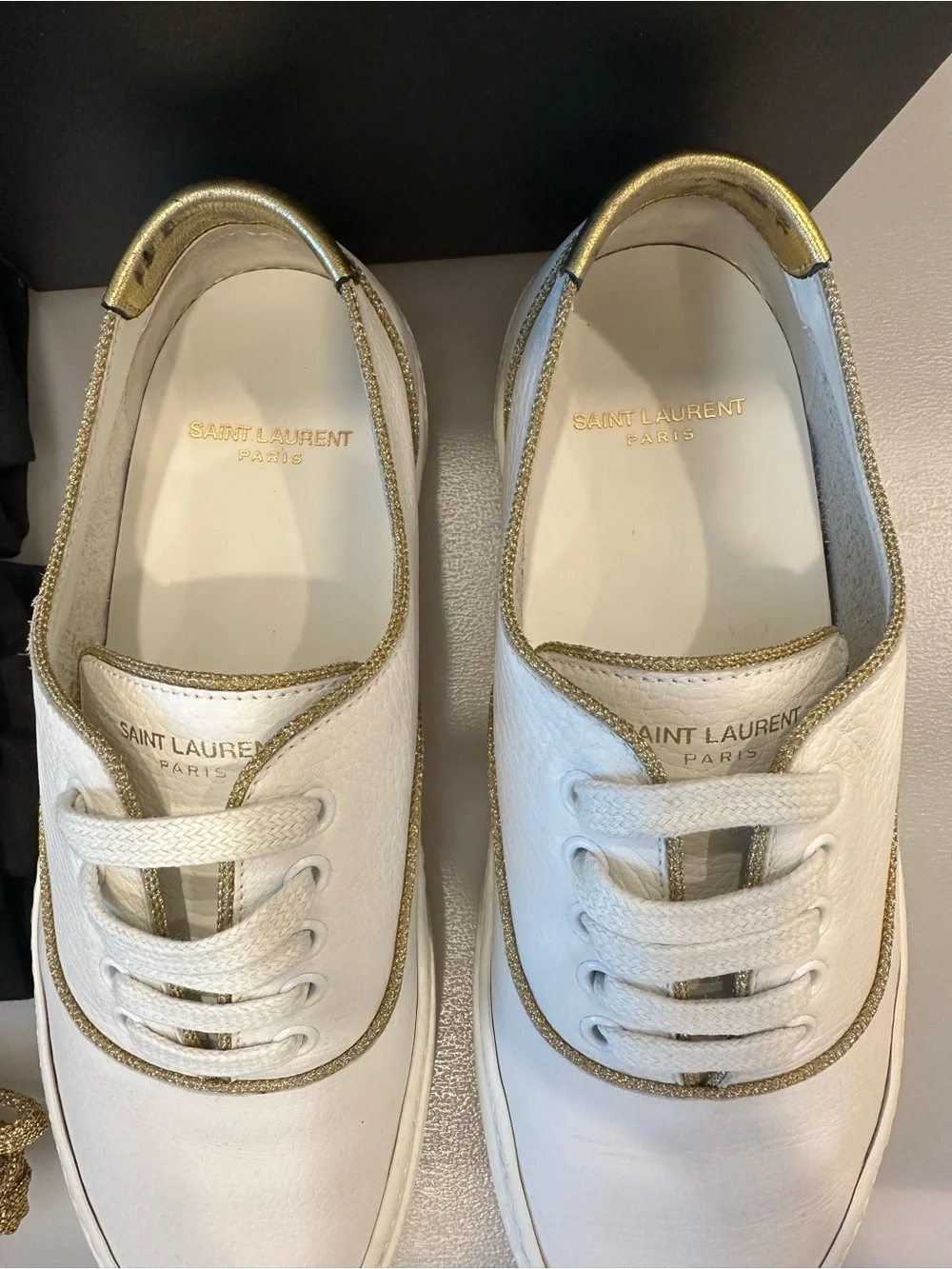 AUTHENTIC SAINT LAURENT Paris Venice Low Top White Gold Accent Leather Sneakers - Picture 8 of 10
